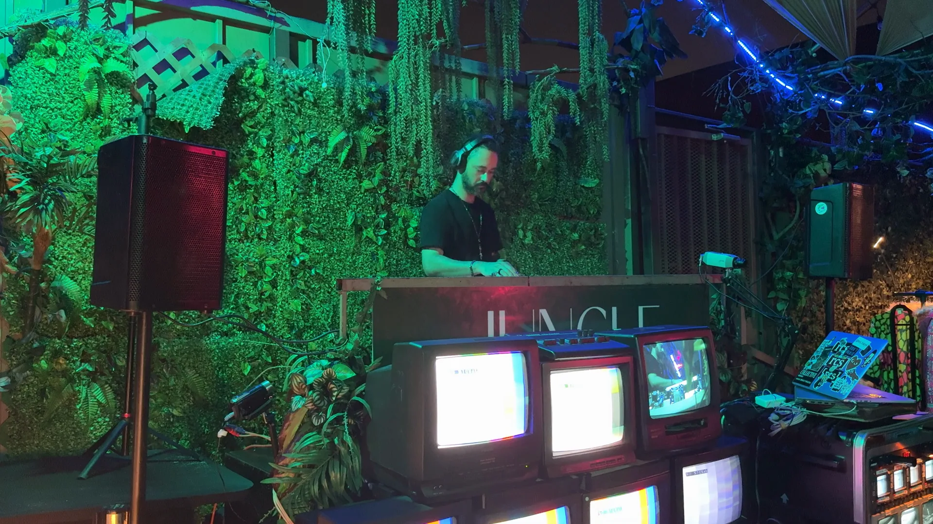 Cameron performing at Jungle Hollywood